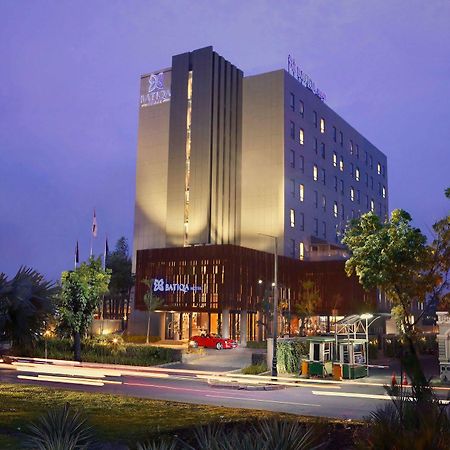Batiqa Hotel Jababeka Cikarang Exteriör bild